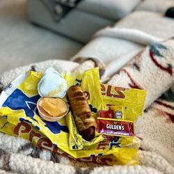 Wetzel's Pretzels - Pretzel dog at their kiosk, right before closing was a terrible call. It tasted foul, which is weird bc they're usually so good. My bad.
