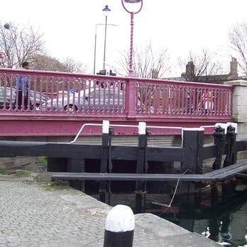 Grand Canal - Just outside the aptly named pub The Barge - Landmarks & Historical Buildings Near Me - Ringsend, D