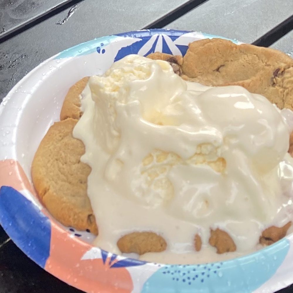 Mt Lemmon Cookie Cabin - Chocolate chip cookie with vanilla ice cream - Pizza Near Me - Mount Lemmon, Arizona Mt Lemmon Cookie Cabin - Chocolate chip cookie with vanilla ice cream - Pizza Near Me - Mount Lemmon, Arizona