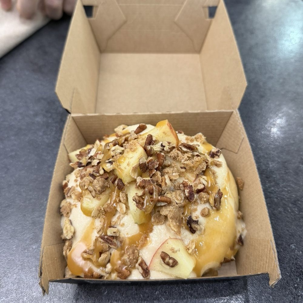 Apple pie roll Apple pie roll