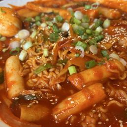 Rabokki...tteokbokki with ramen noodles Rabokki...tteokbokki with ramen noodles
