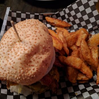 The Mugshot Tavern - Bars Near Me - Toronto, Ontario The Mugshot Tavern - Bars Near Me - Toronto, Ontario