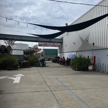 Drake's Barrel House - Breweries Near Me - San Leandro, California Drake's Barrel House - Breweries Near Me - San Leandro, California