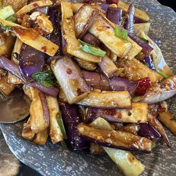 Pineapple Village - Spicy Garlic Eggplant was delicious - Asian Fusion Near Me - Gilroy, California