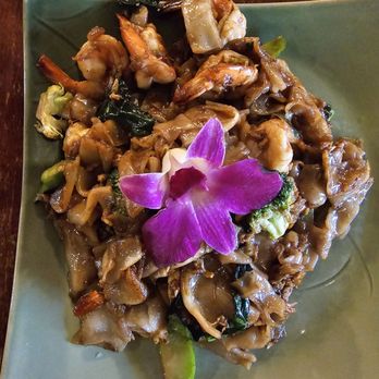 Yummy Thai - Shrimp Pad See Ew - Thai Near Me - New York, New York