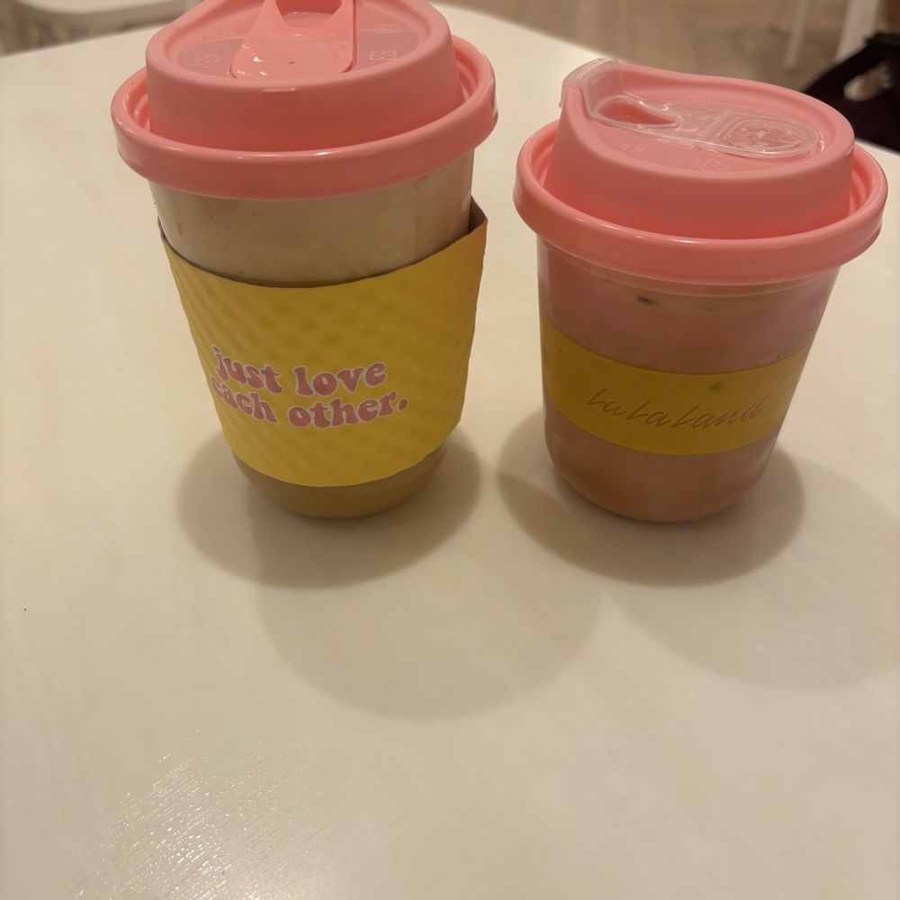 La La Land - Strawberry Cloud latte and Banana Cloud latte - Coffee & Tea Near Me - San Antonio, Texas La La Land - Strawberry Cloud latte and Banana Cloud latte - Coffee & Tea Near Me - San Antonio, Texas