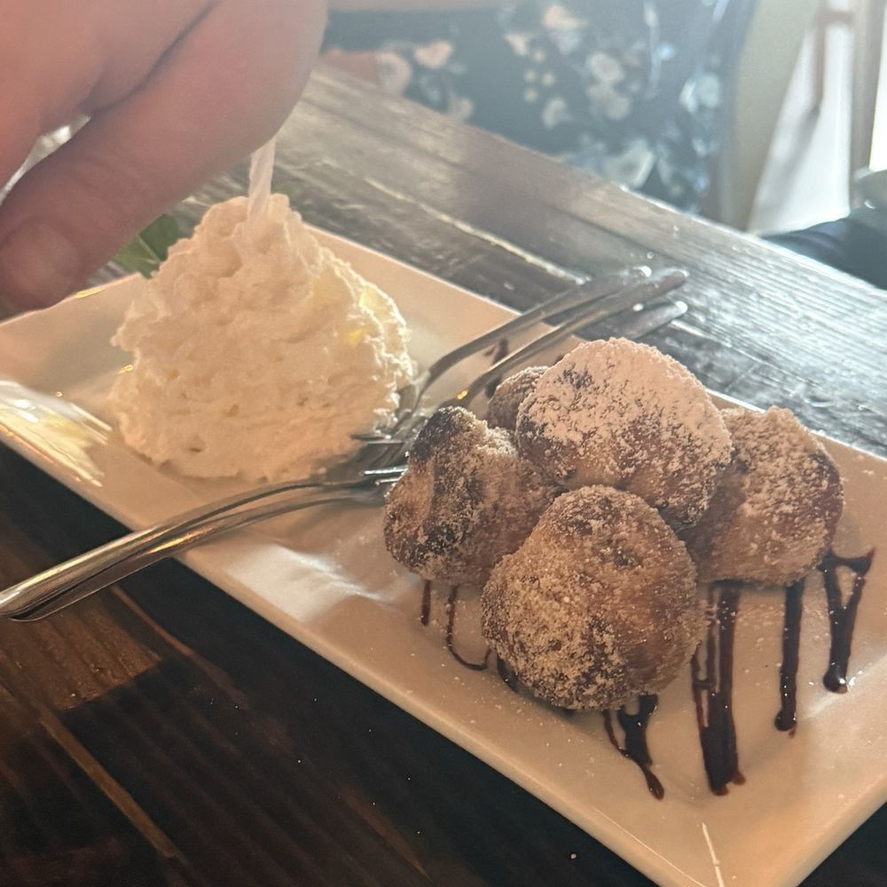 Five Restaurant Bistro - Birthday dessert - Seafood Near Me - Edmonds, Washington