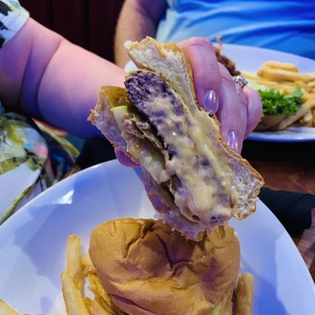 Cadillac Ranch - Juicy Lucy Burger - Bars Near Me - Bloomington, Minnesota