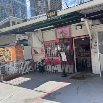 waba snacks - Front of store - Specialty Food Near Me - Honolulu, Hawaii waba snacks - Front of store - Specialty Food Near Me - Honolulu, Hawaii