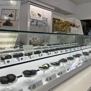 See's Candies - Interior display case - Candy Stores Near Me - South Pasadena, California See's Candies - Interior display case - Candy Stores Near Me - South Pasadena, California