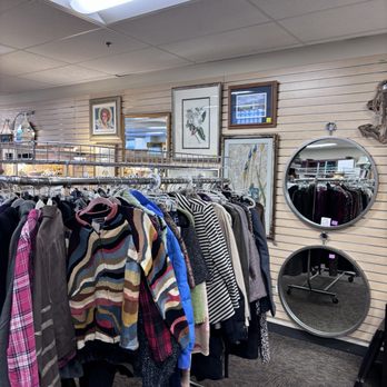 Treasure House Resale Shop - The "boutique" clothing - Thrift Stores Near Me - Glen Ellyn, Illinois Treasure House Resale Shop - The "boutique" clothing - Thrift Stores Near Me - Glen Ellyn, Illinois
