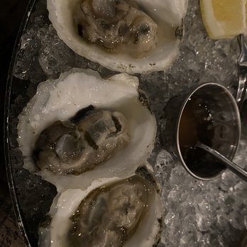 Water Street Kitchen and Bar - Raw oysters - Wine Bars Near Me - Wiscasset, Maine Water Street Kitchen and Bar - Raw oysters - Wine Bars Near Me - Wiscasset, Maine