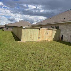Deep South Services - Fence with gate