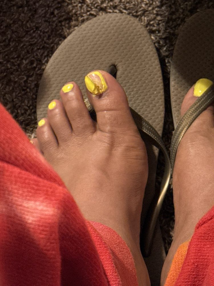 Onyx Nail Bar Logo