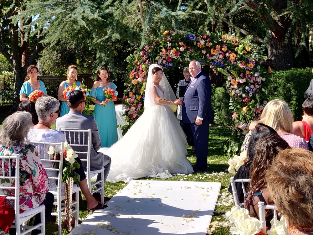 La Donna Bridal Atelier Logo