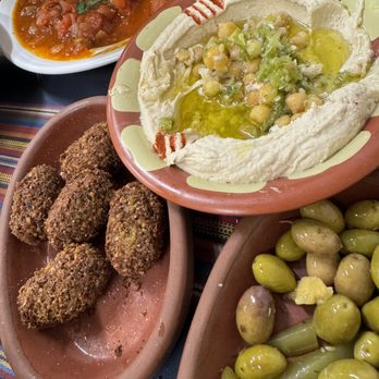 Albaraka Restaurant - Falafel, Hummus - Mediterranean Near Me - Anaheim, California Albaraka Restaurant - Falafel, Hummus - Mediterranean Near Me - Anaheim, California