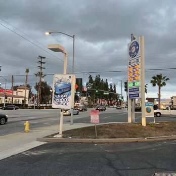 Fuel Club - Easy to enter and exit - Gas Stations Near Me - Covina, California Fuel Club - Easy to enter and exit - Gas Stations Near Me - Covina, California