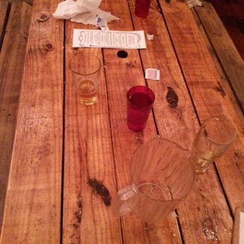 Brooklyn Crab - Long wooden tables - Seafood Near Me - Brooklyn, New York