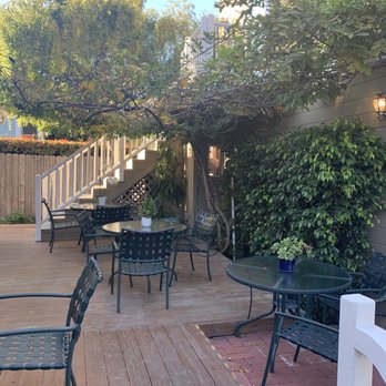 Bath Street Inn - Back porch for Breakfast - Bed & Breakfast Near Me - Santa Barbara, California