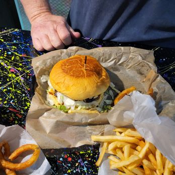Boom Daddy's Burgers - Burgers Near Me - Bowie, Texas