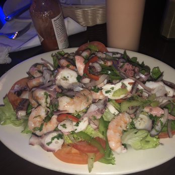 El Balconcito - En Salada De Pulpo and Shrimp - Peruvian Near Me - Philadelphia, Pennsylvania El Balconcito - En Salada De Pulpo and Shrimp - Peruvian Near Me - Philadelphia, Pennsylvania