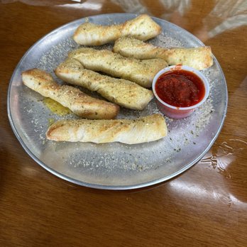 Main Street Pizza - 6 Bread Sticks - Pizza Near Me - Kissimmee, Florida Main Street Pizza - 6 Bread Sticks - Pizza Near Me - Kissimmee, Florida
