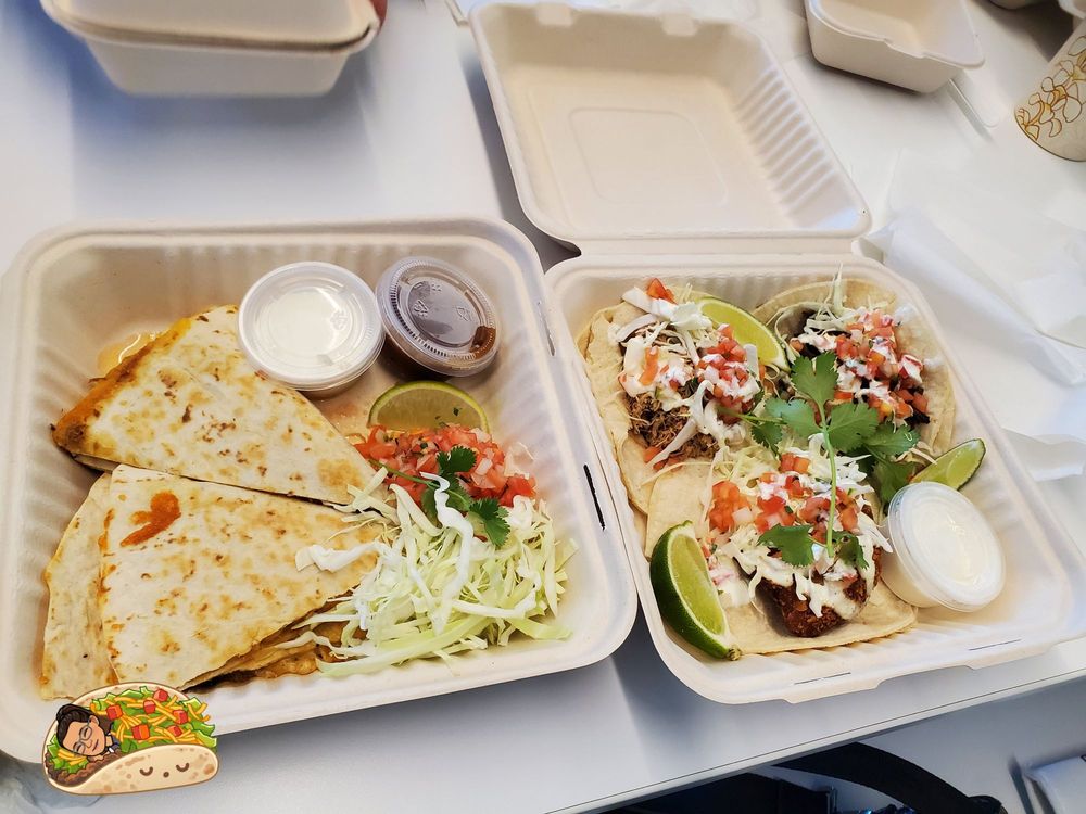 Kupu Food Truck Logo