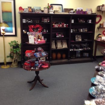 Pop's Biscotti & Chocolates - Desserts Near Me - Wilbraham, Massachusetts