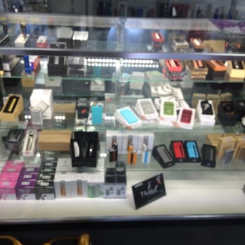 Union Hills Vape - Models - Vape Shops Near Me - Phoenix, Arizona