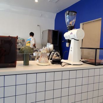 MolaMola Coffee - Coffee & Tea Near Me - Los Angeles, California