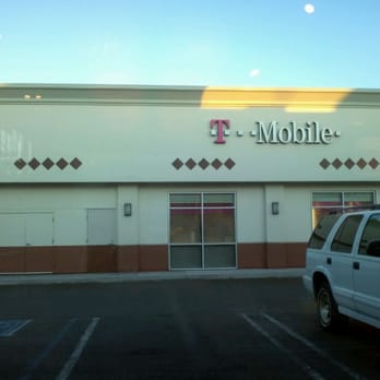 T-Mobile Experience Store - Mobile Phones Near Me - Compton, California