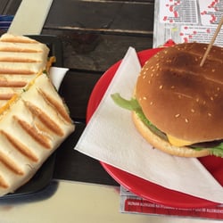 Kofeinlove - Organzza Cafe - Panini and burger