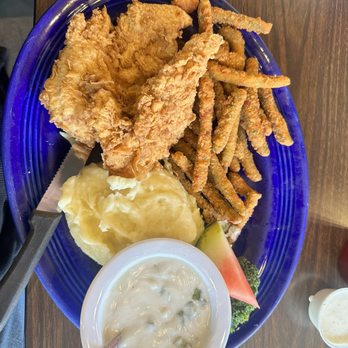 Jake's Texas Tea House - Chicken fried chicken ,mashed taters, fried spicy green beans!! Jalapeno gravy!!! - American Near Me - Waco, Texas Jake's Texas Tea House - Chicken fried chicken ,mashed taters, fried spicy green beans!! Jalapeno gravy!!! - American Near Me - Waco, Texas