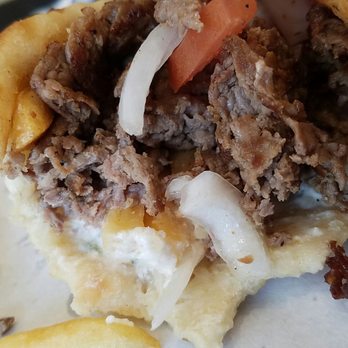 Gyroz - A close up of what you get with your beef bite mmmmm wonderful. - Greek Near Me - Aurora, Colorado