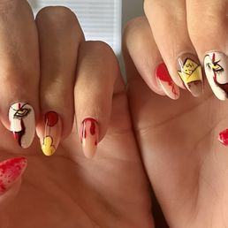 Pennywise Halloween nails Pennywise Halloween nails