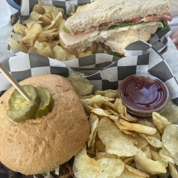 Das Peach Haus - Pulled pork and turkey sandwich - Specialty Food Near Me - Fredericksburg, Texas
