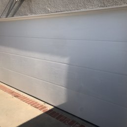AR GARAGE DOOR