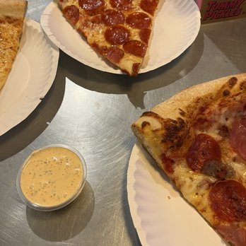 Empire Slice House - Tulsa - Pizza Near Me - Tulsa, Oklahoma