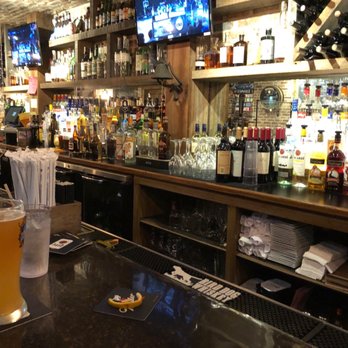 Campagne House - American Near Me - Bethpage, New York