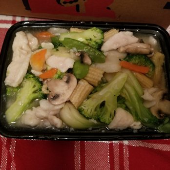 Thai Noodle - Chicken with Chinese veggies. Yummm - Asian Fusion Near Me - West Palm Beach, Florida Thai Noodle - Chicken with Chinese veggies. Yummm - Asian Fusion Near Me - West Palm Beach, Florida