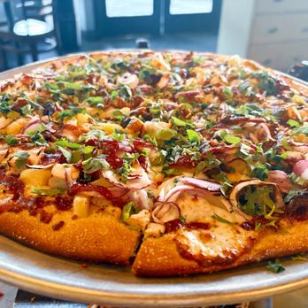 Blue Line Pizza - Large thin BBQ chicken (staple goodie) - Pizza Near Me - San Carlos, California