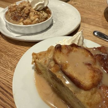 Florence’s Lowcountry Kitchen - Bread pudding - Seafood Near Me - Charleston, South Carolina Florence’s Lowcountry Kitchen - Bread pudding - Seafood Near Me - Charleston, South Carolina