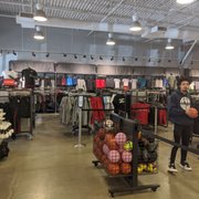 clinton nike outlet