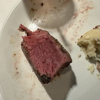 Chart House - Rare filet mignon - Seafood Near Me - Redondo Beach, California Chart House - Rare filet mignon - Seafood Near Me - Redondo Beach, California