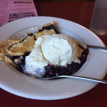 Rooster's - Marionberry pie - delicious! - American Near Me - Medford, Oregon
