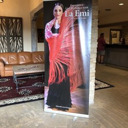 Benitez Cabaret Theater - La Emi