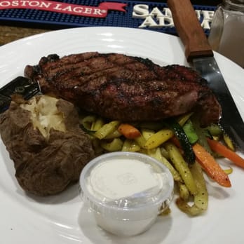 Four Points by Sheraton Melville Long Island - NY Strip at the Four Points Bar. - Hotels Near Me - Plainview, New York Four Points by Sheraton Melville Long Island - NY Strip at the Four Points Bar. - Hotels Near Me - Plainview, New York