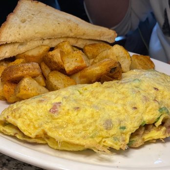 John's Place - Breakfast & Brunch Near Me - Victoria, British Columbia