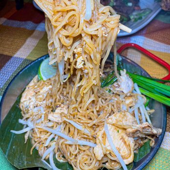Lemongrass Brooklyn - Pad thai - Thai Near Me - Brooklyn, New York