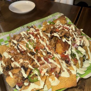 Netties Tavern - Pulled Pork Nachos - American Near Me - Arlington, Virginia Netties Tavern - Pulled Pork Nachos - American Near Me - Arlington, Virginia
